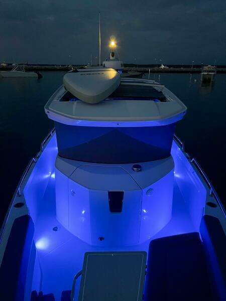 Giraffe 28ft Axopar Yacht For Sale