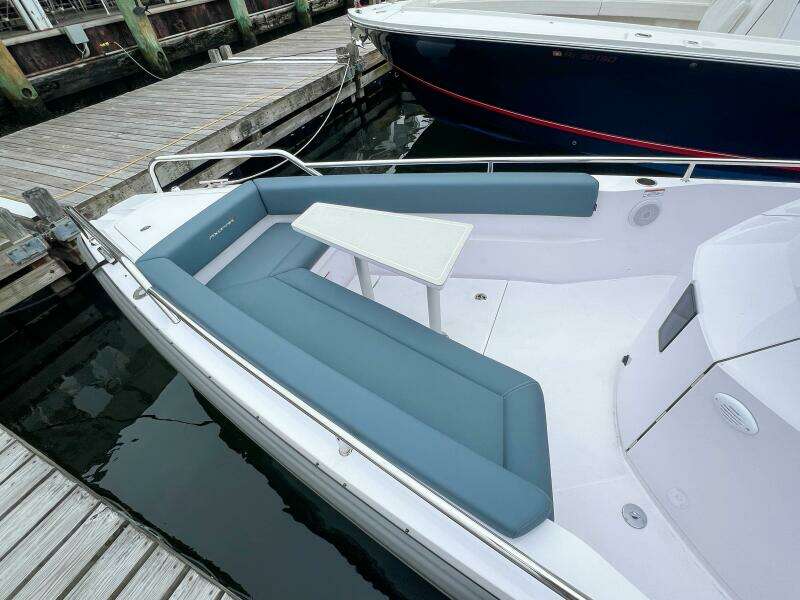 Giraffe 28ft Axopar Yacht For Sale
