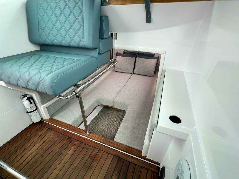 Giraffe 28ft Axopar Yacht For Sale