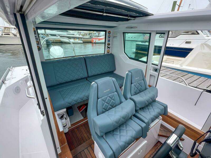 Giraffe 28ft Axopar Yacht For Sale