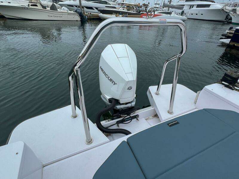 Giraffe 28ft Axopar Yacht For Sale
