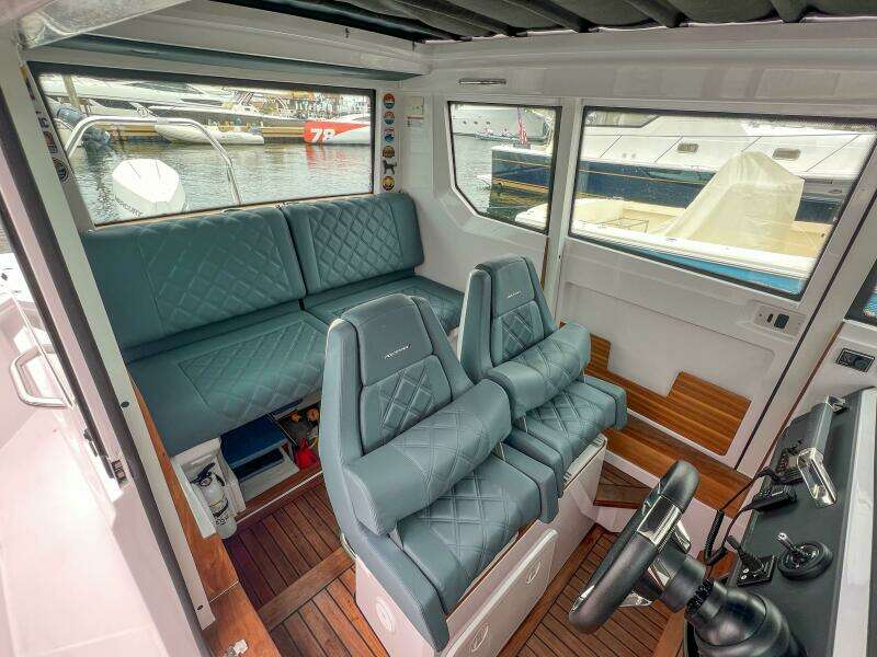 Giraffe 28ft Axopar Yacht For Sale