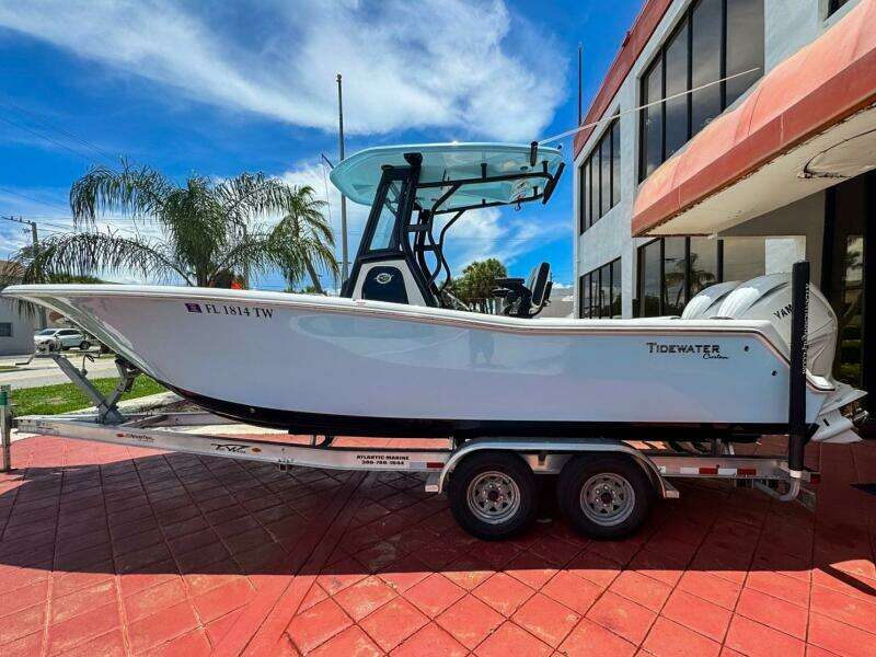 25ft Tidewater Yacht For Sale