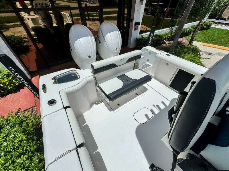 25ft Tidewater Yacht For Sale