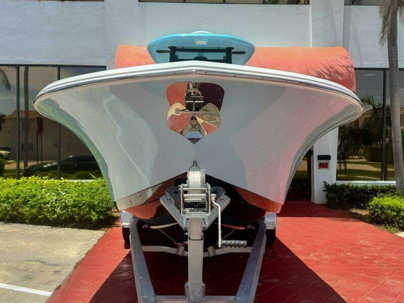 25ft Tidewater Yacht For Sale