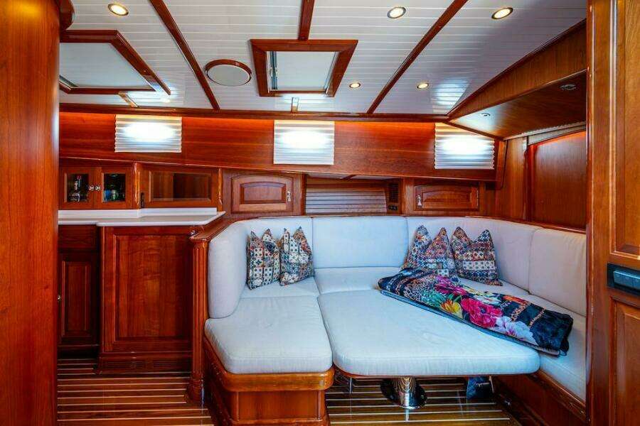 55ft Hinckley Yacht For Sale