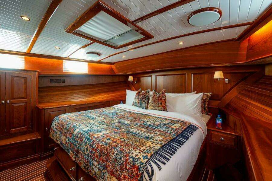 55ft Hinckley Yacht For Sale