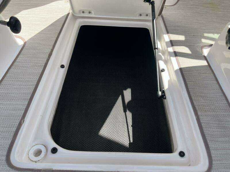 Michelle 23ft Chaparral Yacht For Sale