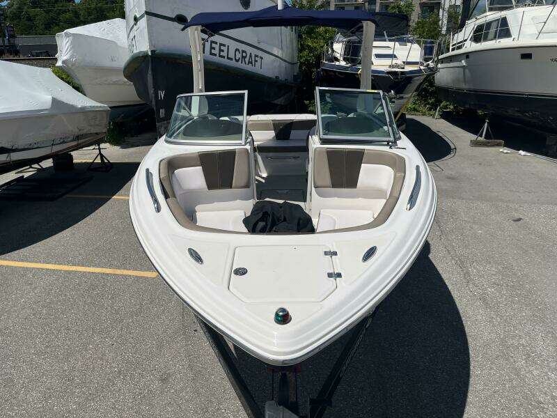 Michelle 23ft Chaparral Yacht For Sale
