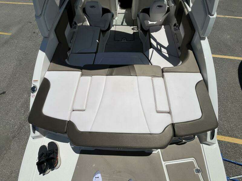 Michelle 23ft Chaparral Yacht For Sale