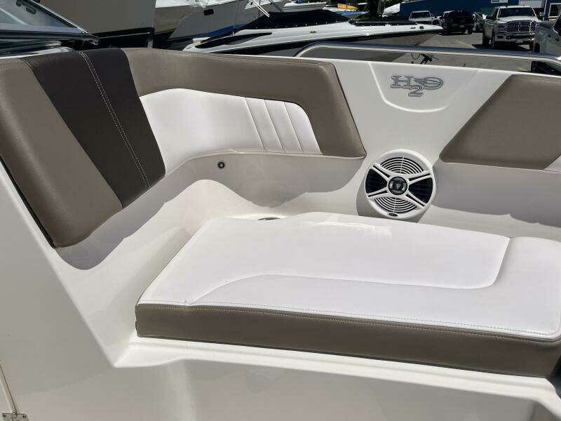 Michelle 23ft Chaparral Yacht For Sale