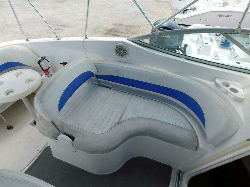 To Sea 26ft Bayliner Yacht For Sale