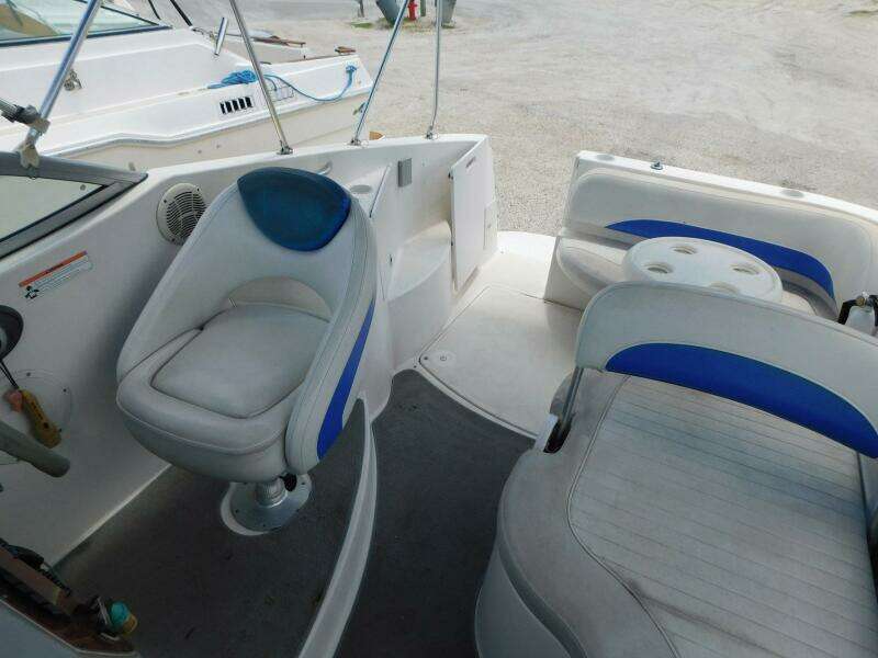 To Sea 26ft Bayliner Yacht For Sale