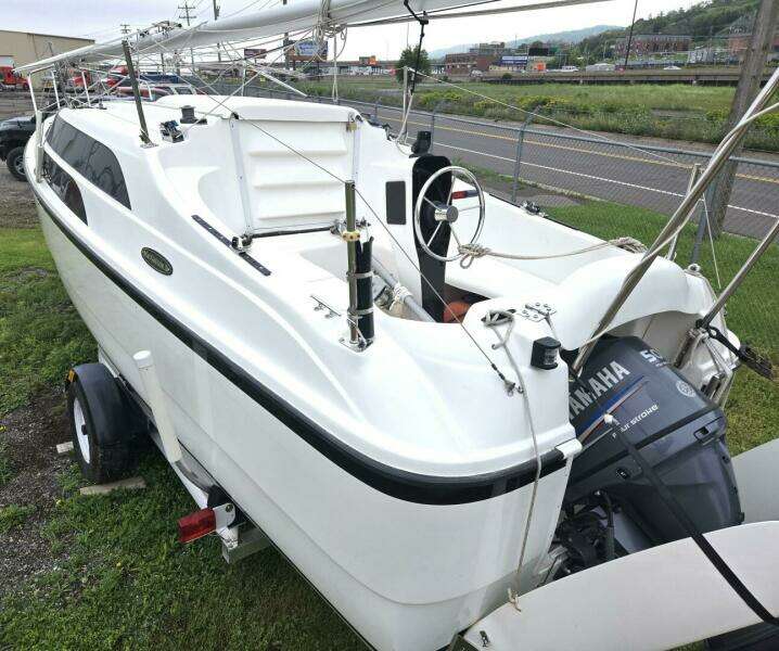 26ft Macgregor Yacht For Sale