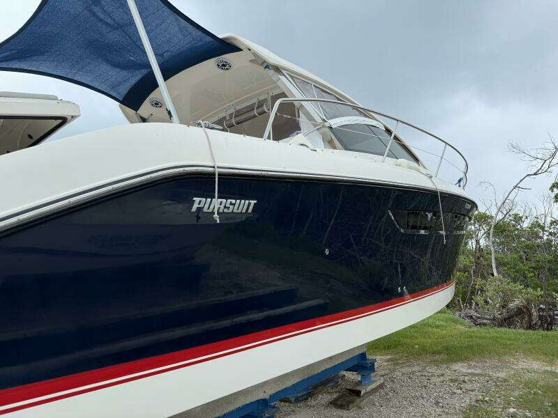 41ft Pursuit Yacht For Sale