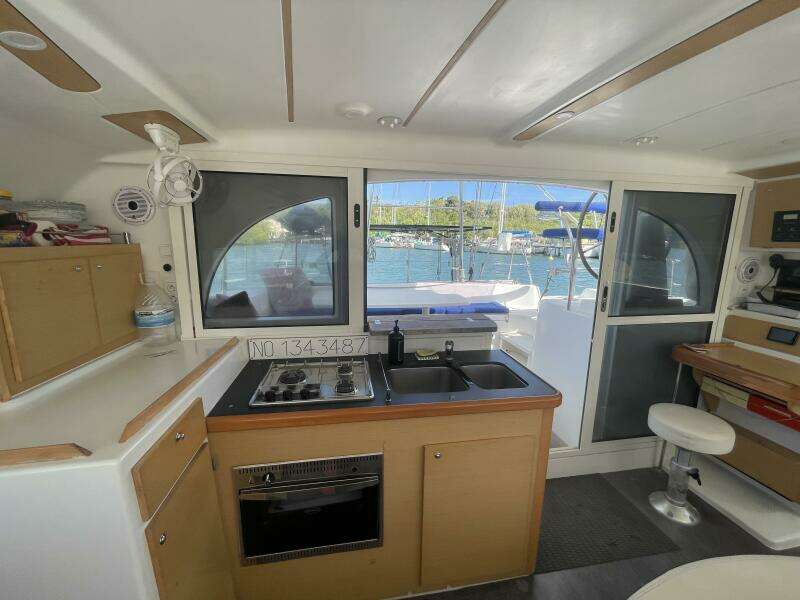 Zagreb 38ft Lagoon Yacht For Sale