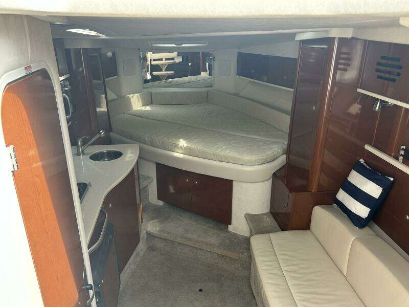 31ft Sea Ray Yacht For Sale