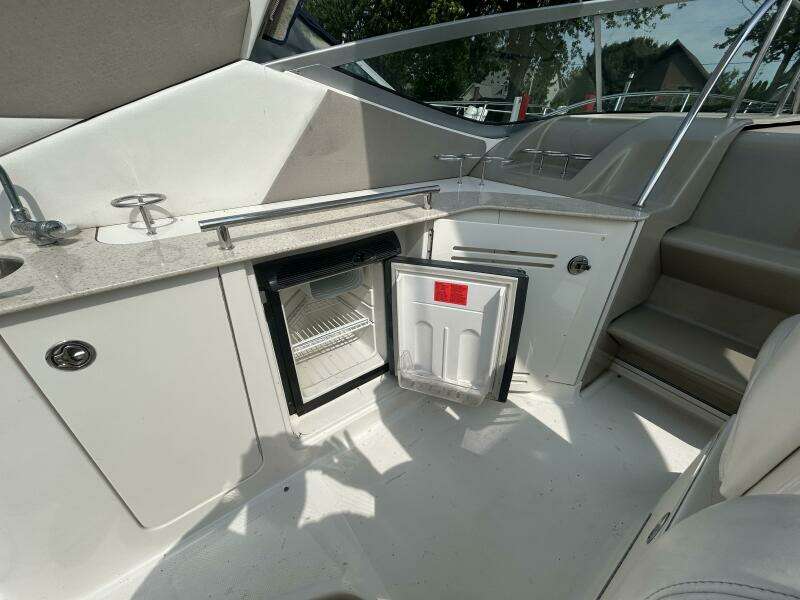 31ft Sea Ray Yacht For Sale