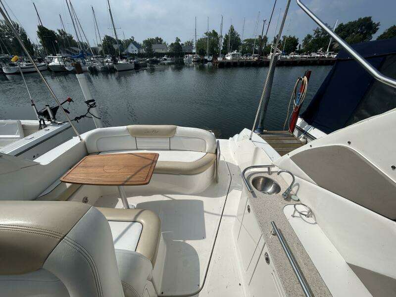 31ft Sea Ray Yacht For Sale