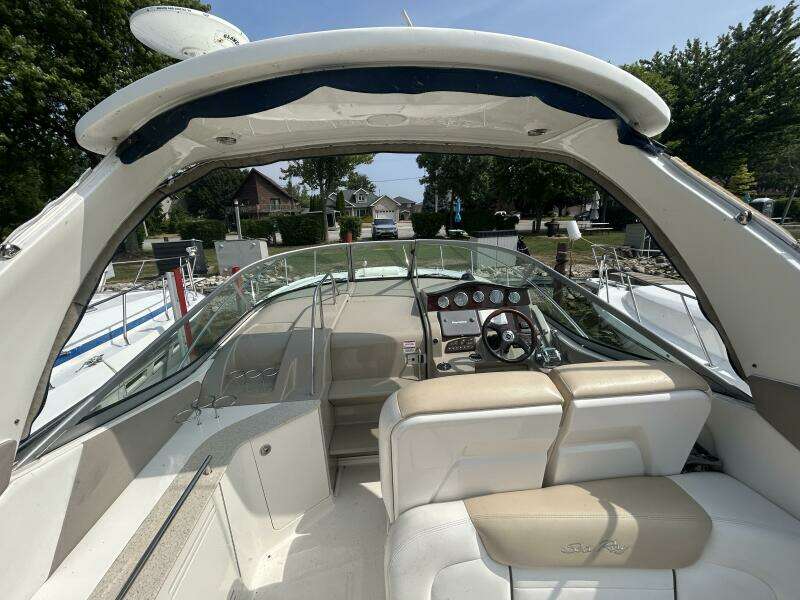 31ft Sea Ray Yacht For Sale