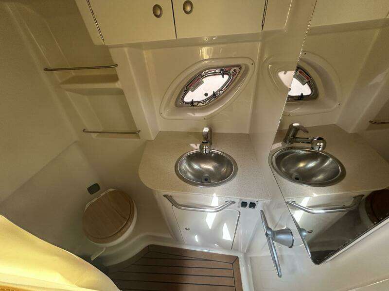 31ft Sea Ray Yacht For Sale