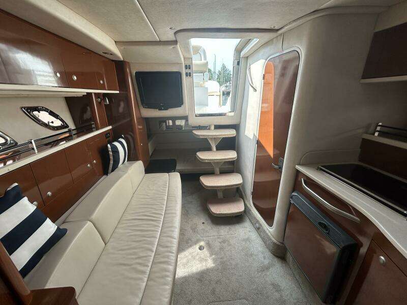 31ft Sea Ray Yacht For Sale