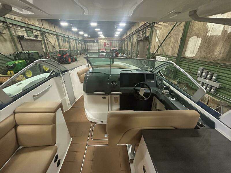 32ft Aviara Yacht For Sale