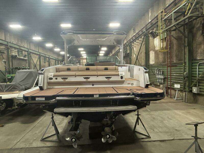 32ft Aviara Yacht For Sale