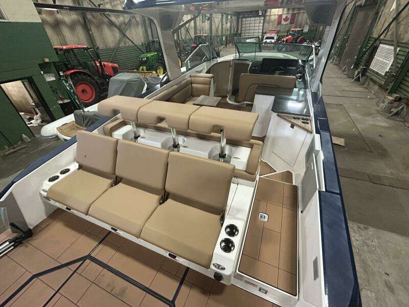 32ft Aviara Yacht For Sale
