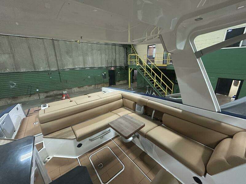 32ft Aviara Yacht For Sale