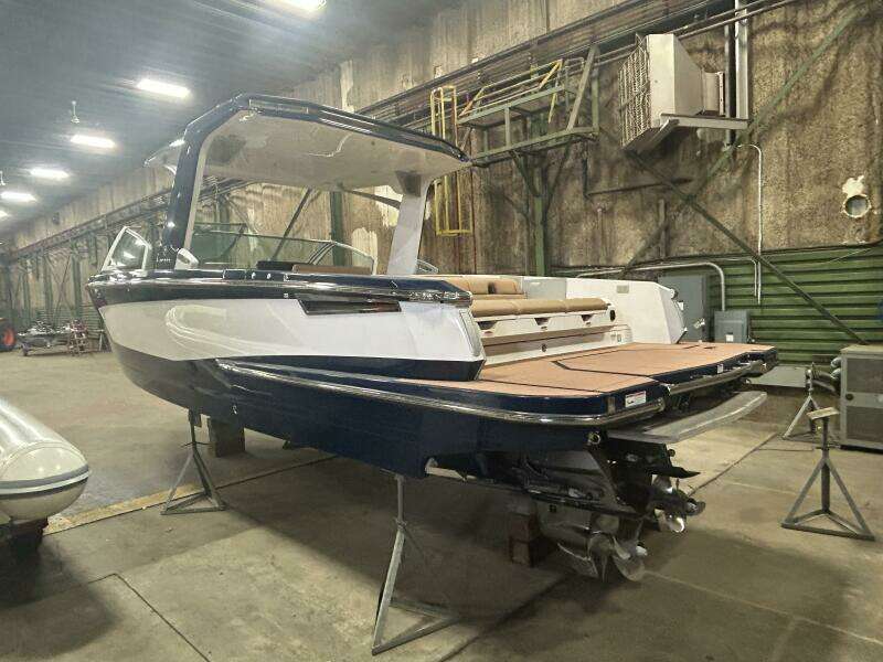 32ft Aviara Yacht For Sale