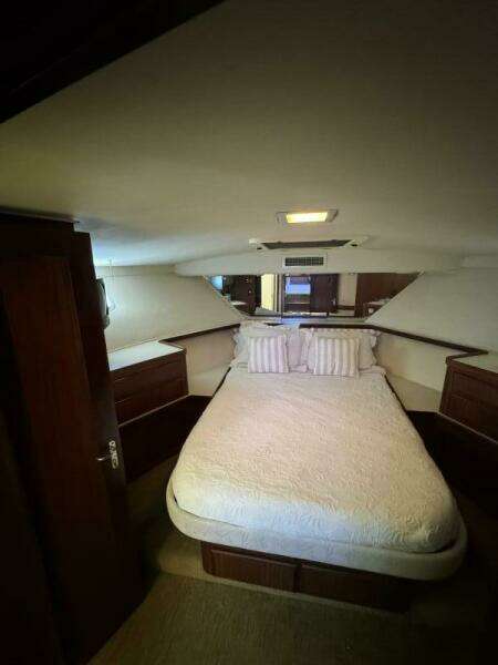 HOOK  EM 42ft Hatteras Yacht For Sale