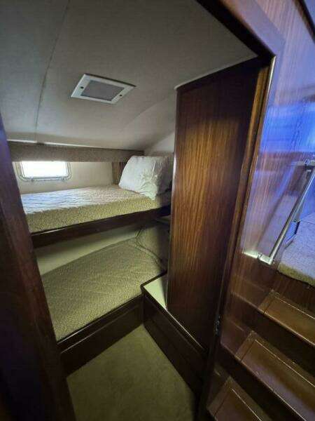 HOOK  EM 42ft Hatteras Yacht For Sale