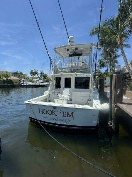 HOOK  EM 42ft Hatteras Yacht For Sale