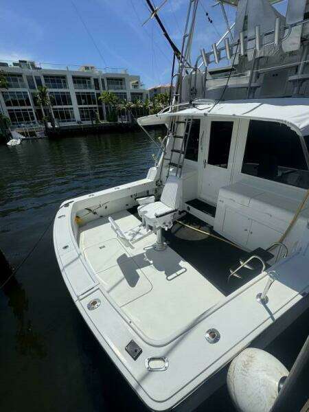 HOOK  EM 42ft Hatteras Yacht For Sale