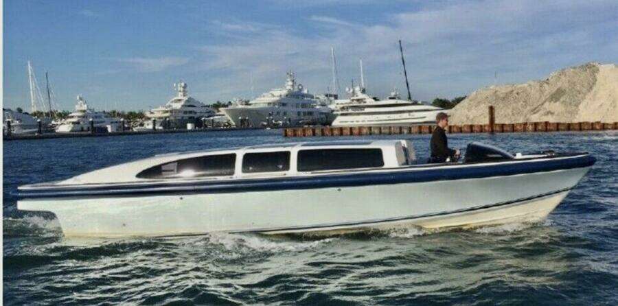 33ft Goetz Yacht For Sale