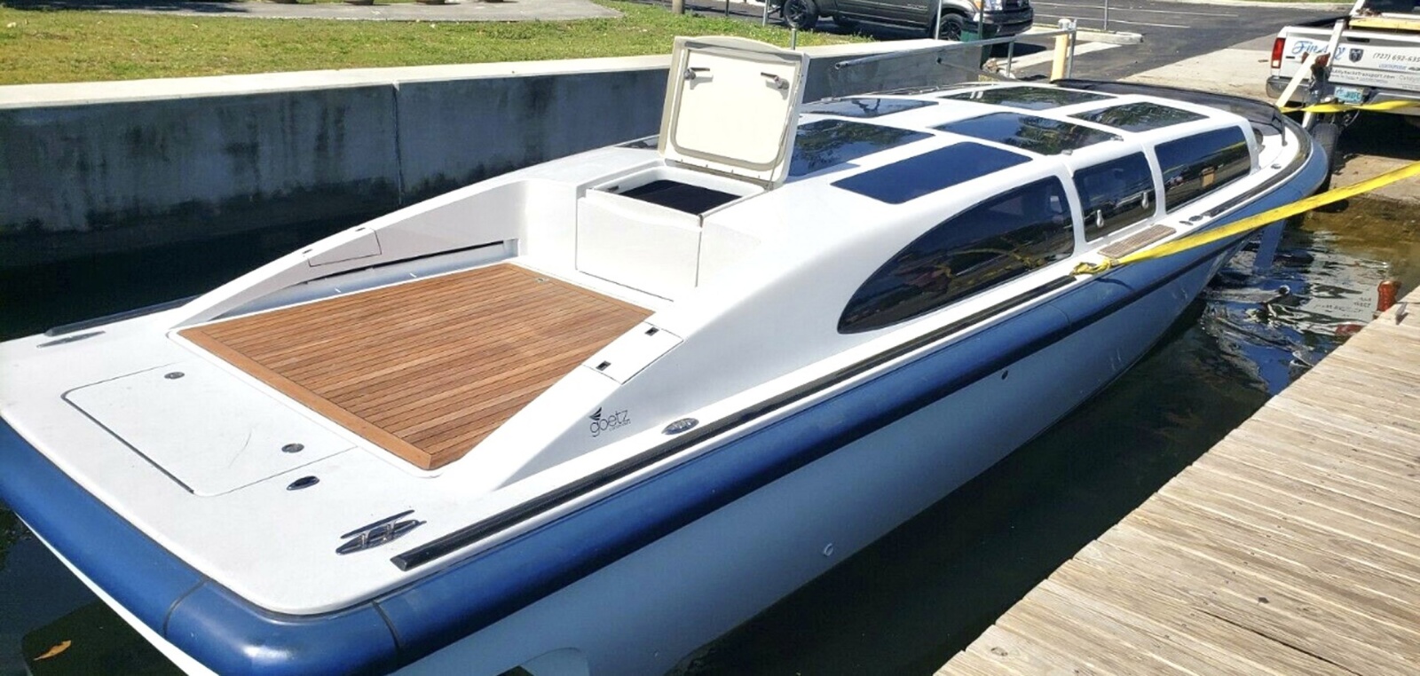 2008 Goetz Custom Boats 33 Limo Tender