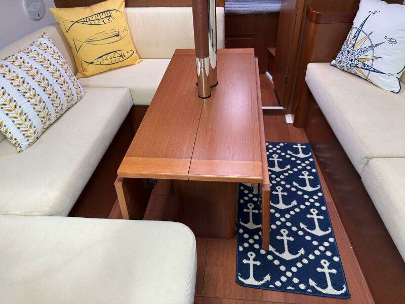 BEL CANTO 37ft Beneteau Yacht For Sale