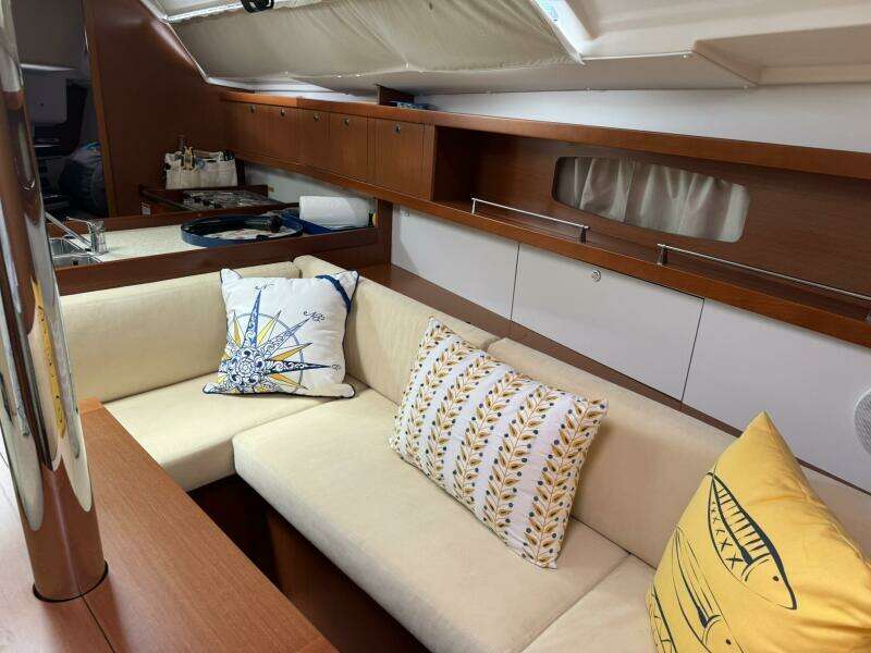 BEL CANTO 37ft Beneteau Yacht For Sale