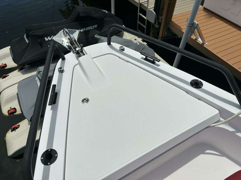 37ft Axopar Yacht For Sale