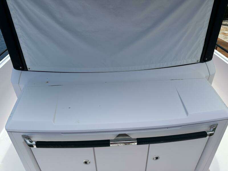 37ft Axopar Yacht For Sale