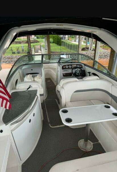 27ft Chaparral Yacht For Sale