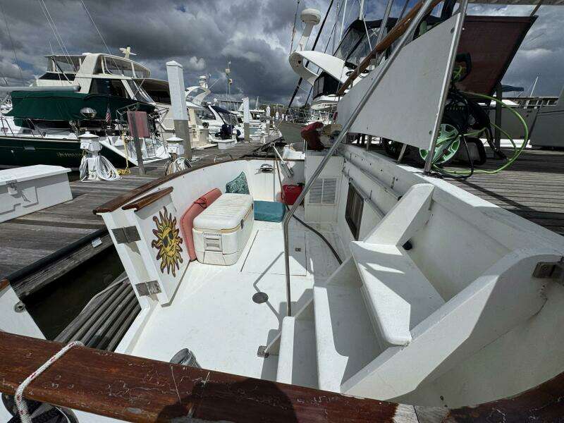 The Smithsunian 49ft DeFever Yacht For Sale