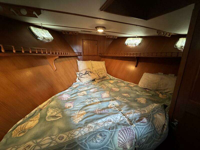 The Smithsunian 49ft DeFever Yacht For Sale