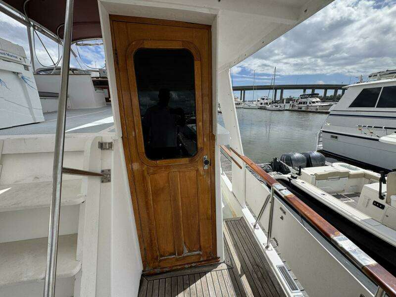 The Smithsunian 49ft DeFever Yacht For Sale
