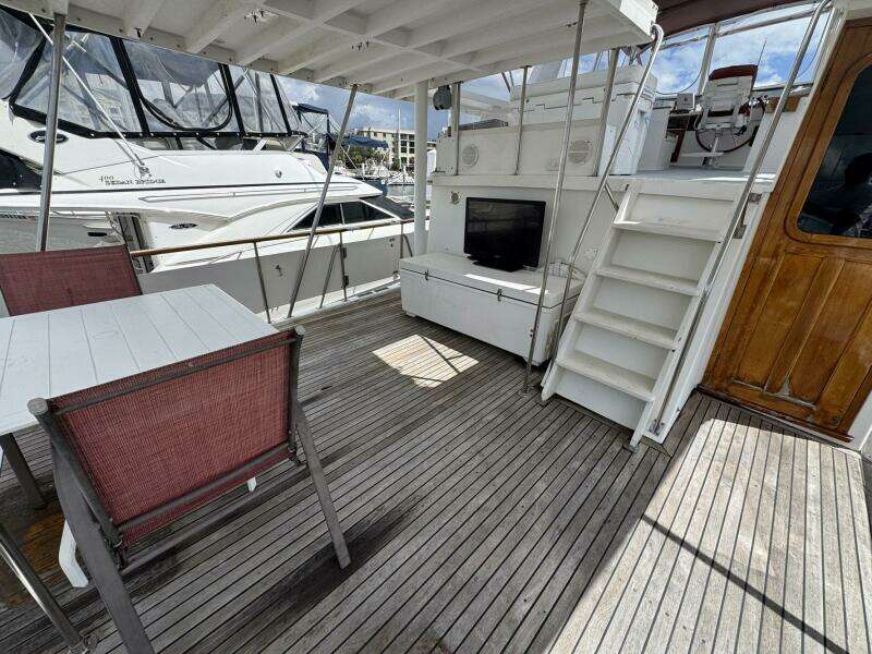 The Smithsunian 49ft DeFever Yacht For Sale