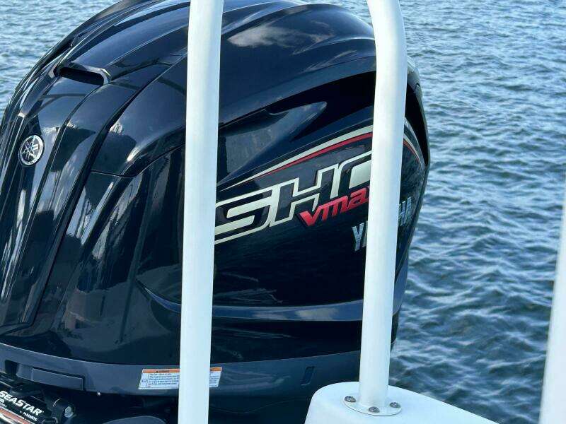 23ft NauticStar Yacht For Sale