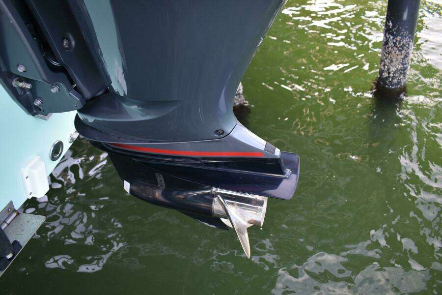 23ft NauticStar Yacht For Sale