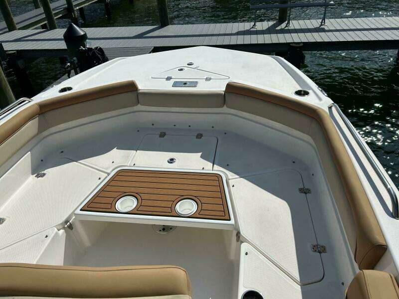 23ft NauticStar Yacht For Sale