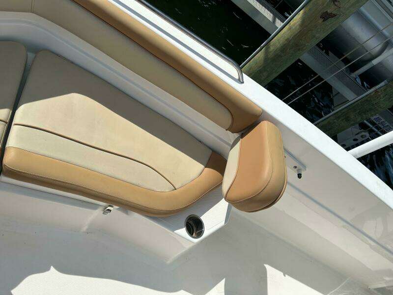 23ft NauticStar Yacht For Sale